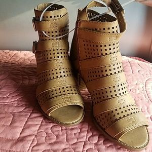 Mountain Sole New ladies shoe